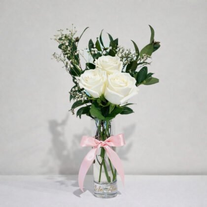 Ivory Grace – 3 White Roses in Glass Vase